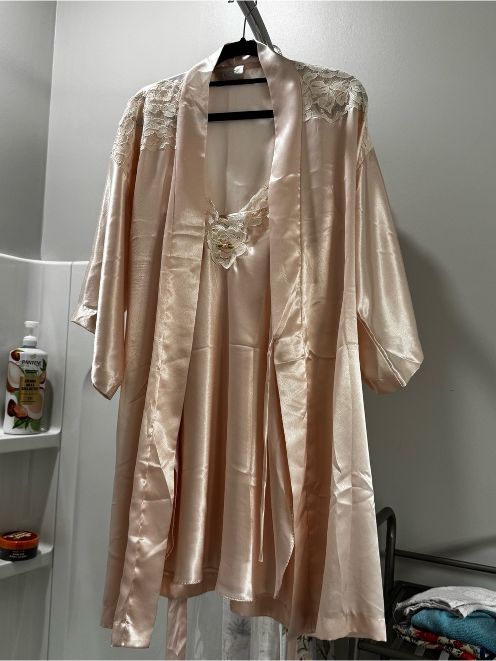 California Dynasty Vintage Pink Satin Lace Robe & Cami Slip Dress Set